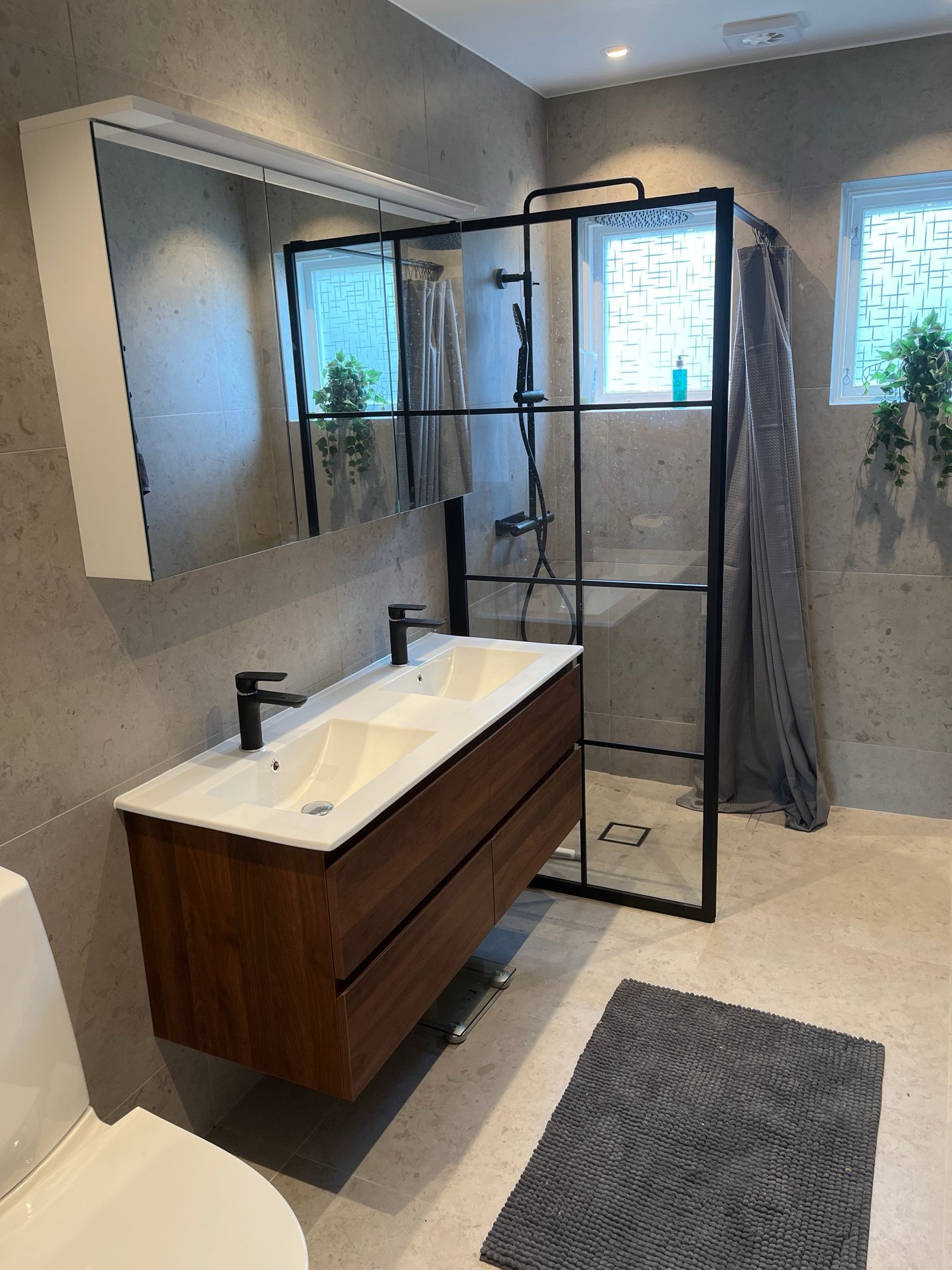 Modern badrumsrenovering villa Mälarhöjden